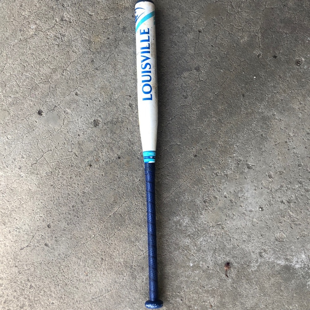 Louisville LXT softball bat